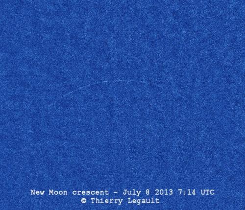 Le fin croissant lunaire photographié au télescope (image Thierry Legault)