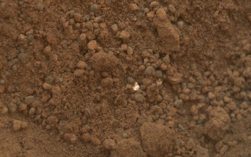 Particules brillantes sur Mars (image NASA)