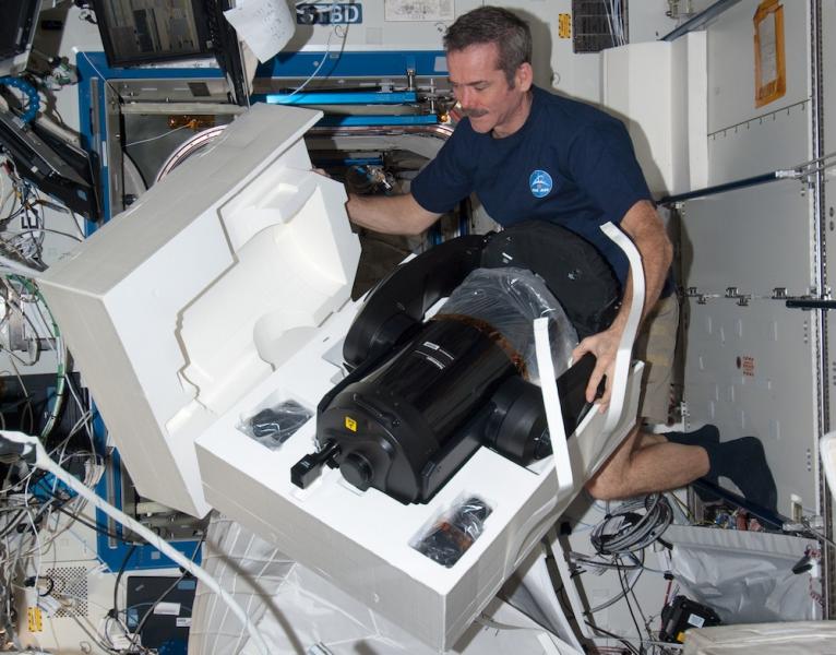 Photo du télescope à bord de l'ISS (image NASA)